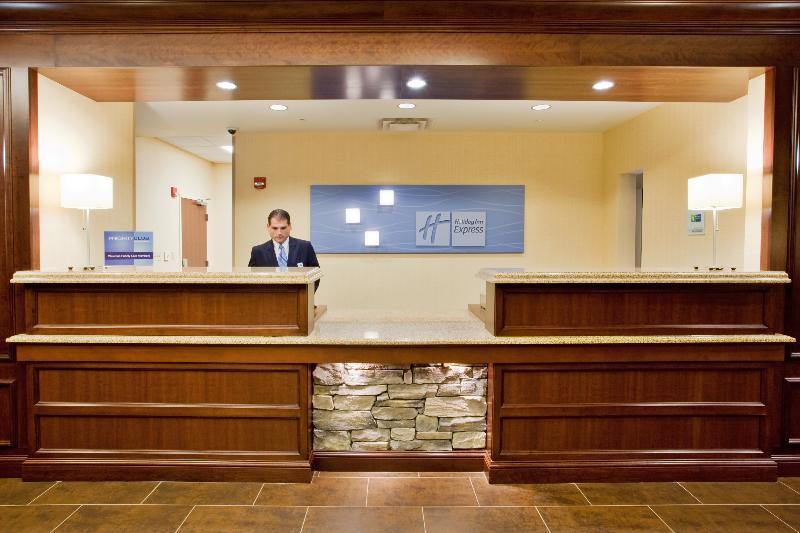 Holiday Inn Express & Suites Wilmington-Newark By Ihg Interior foto